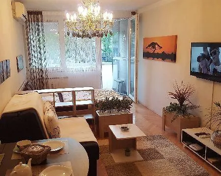 Apartma D&m Apartment, Walk To Downtown Centre