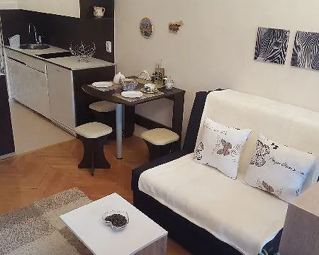 D&m Apartment, Walk To Downtown Centre Ljubljana